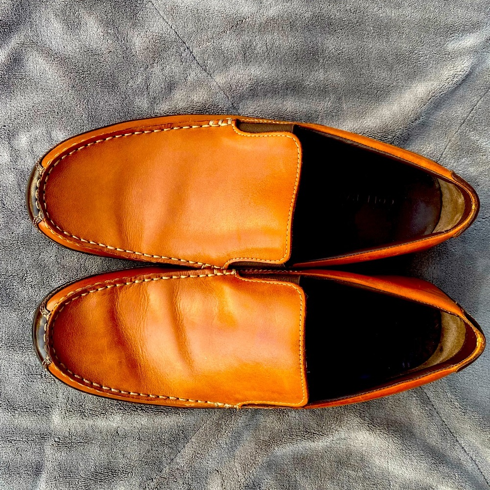 Cole Hahn Men casual slip on loafer shoe for all  season. Men size 12M